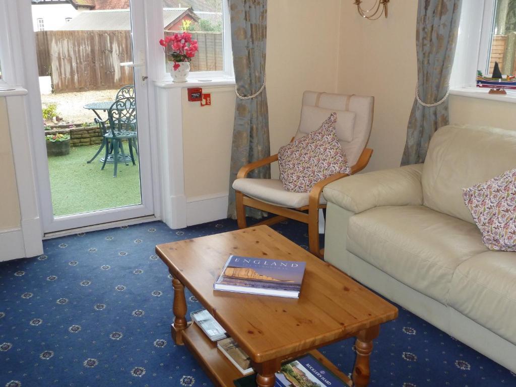 Whitemoor House B&B ลินด์เฮิร์สต์ ภายนอก รูปภาพ